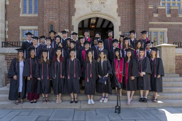 Data Analytics graduating class of 2022